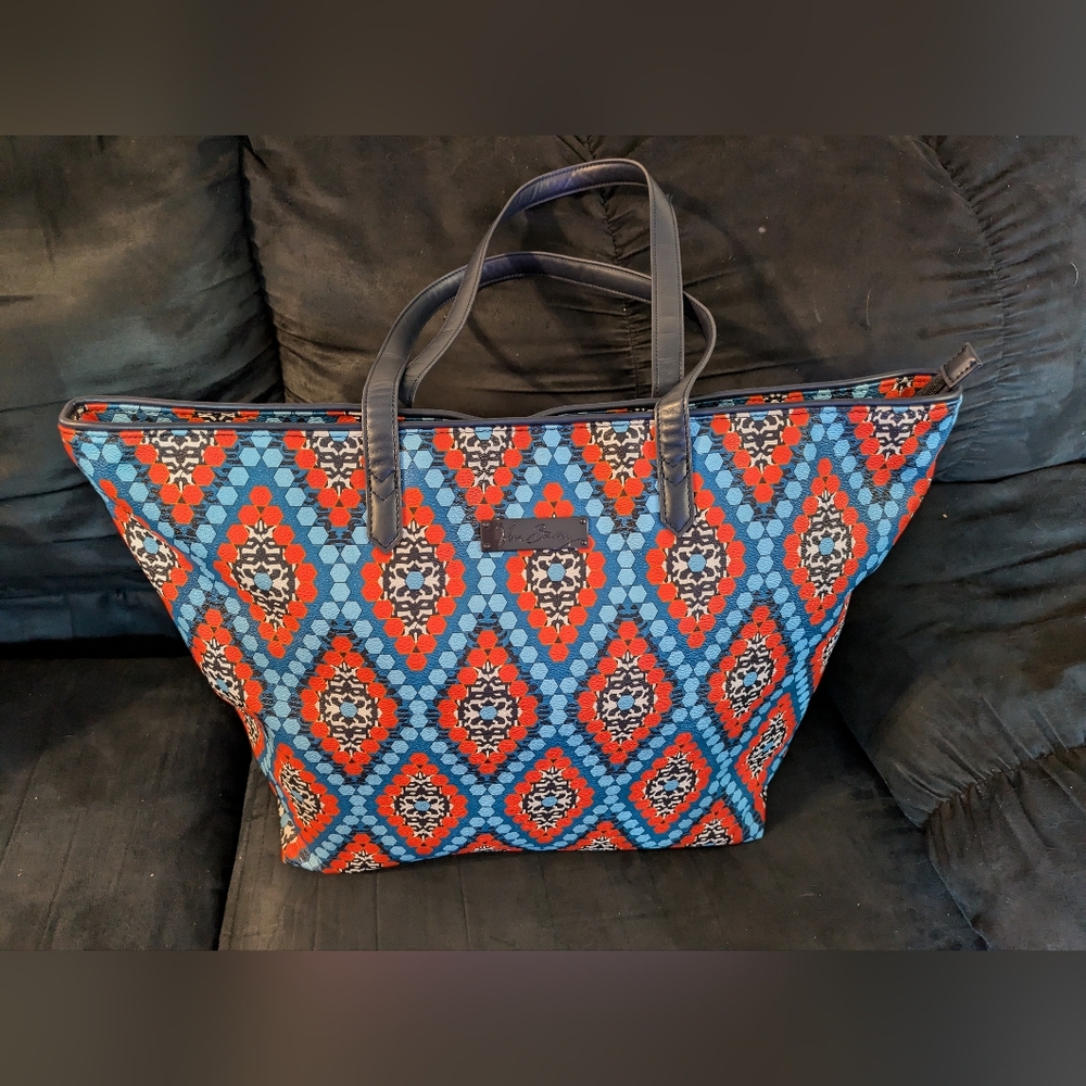 Beautiful Vera Bradley Weekender Bag